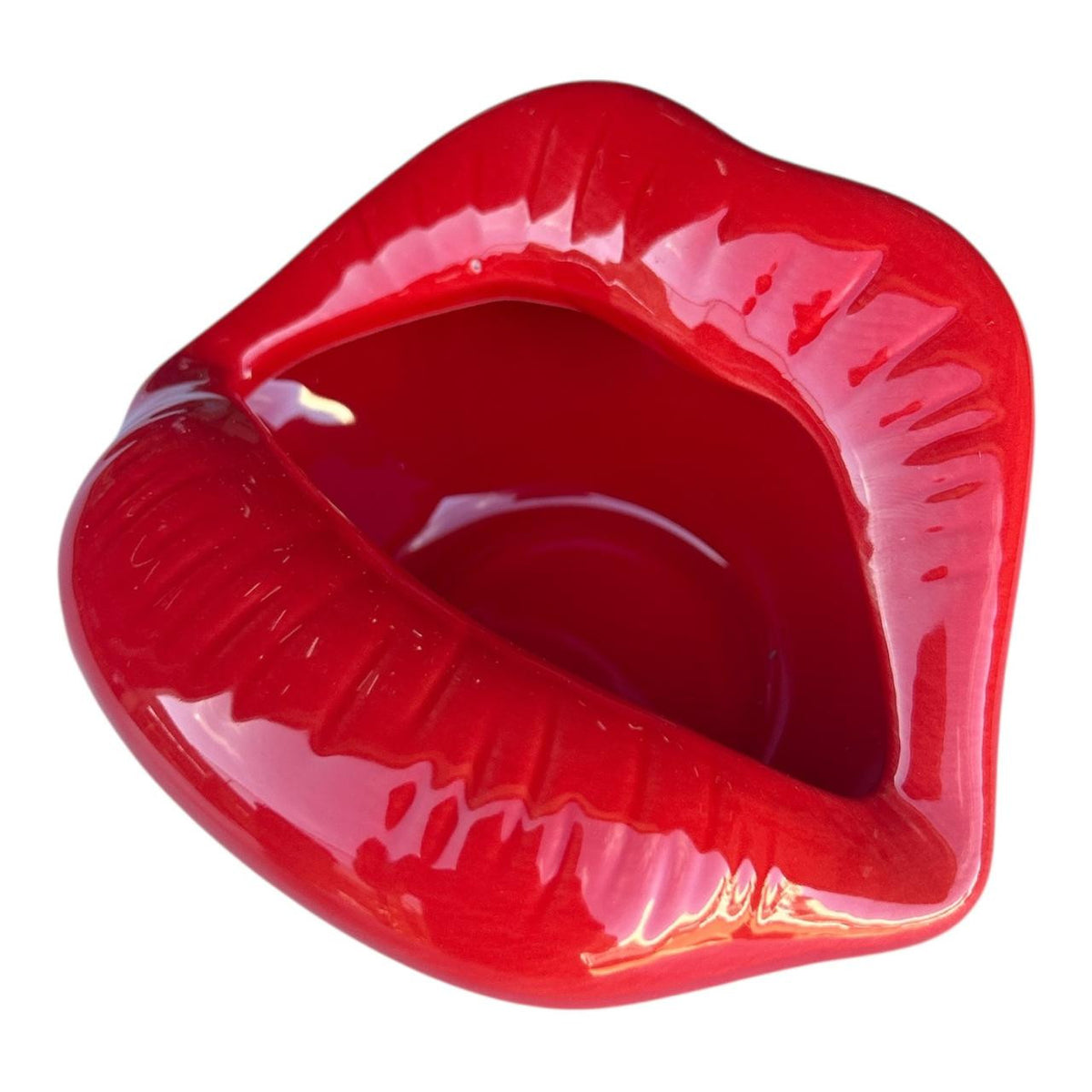RED ASH TRAY